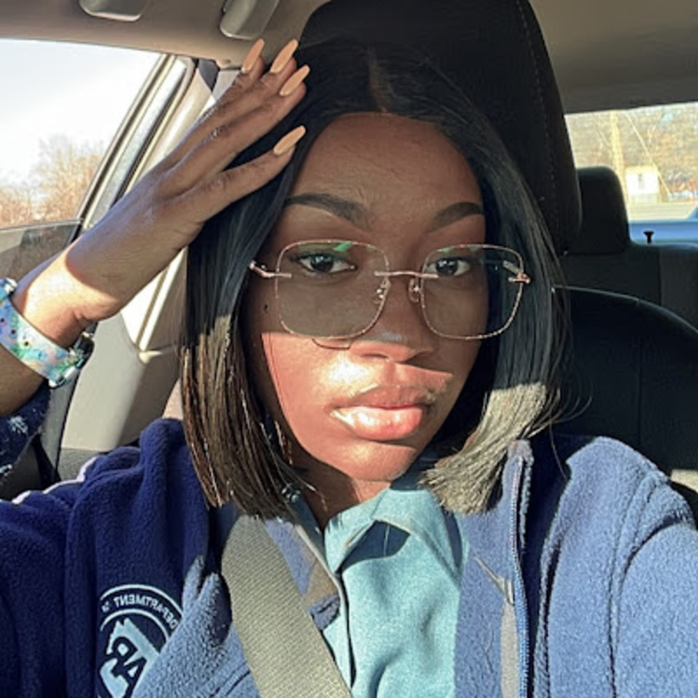 Meet your Posher, Ashanti